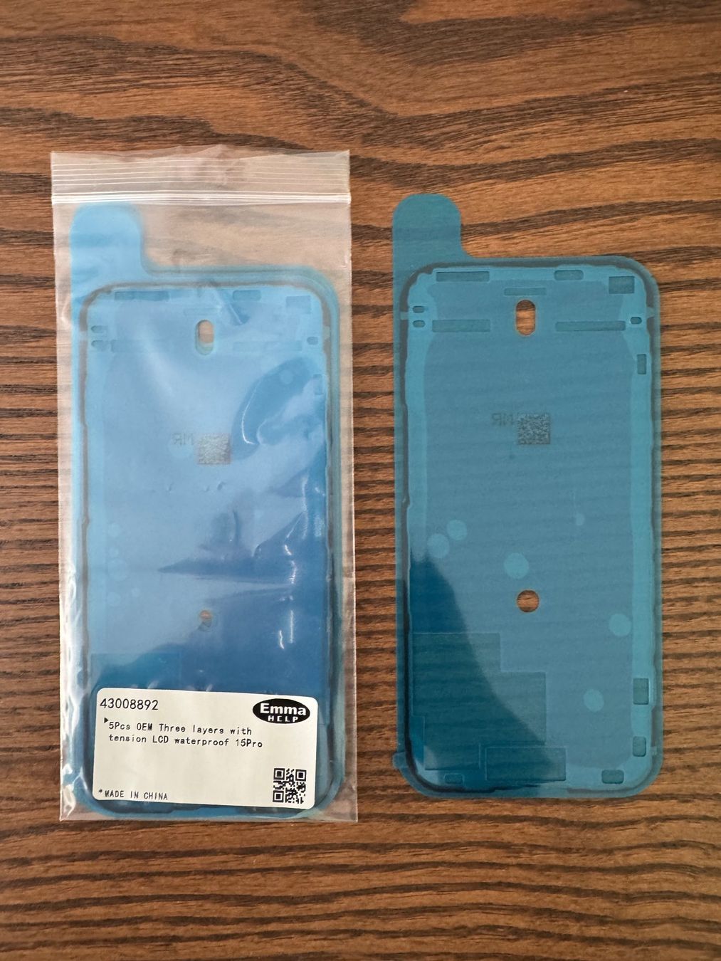 Apple Telefoni cellulari / Smartphones: OEM LCD waterproof for iPhone 15Pro – Nuovo e nell'imballaggio originale da Emmenbrücke venduto da WorldofTech