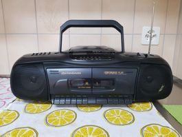 Radio /CD/ Kassettenrekorder Standard 6 Lautsprecher!