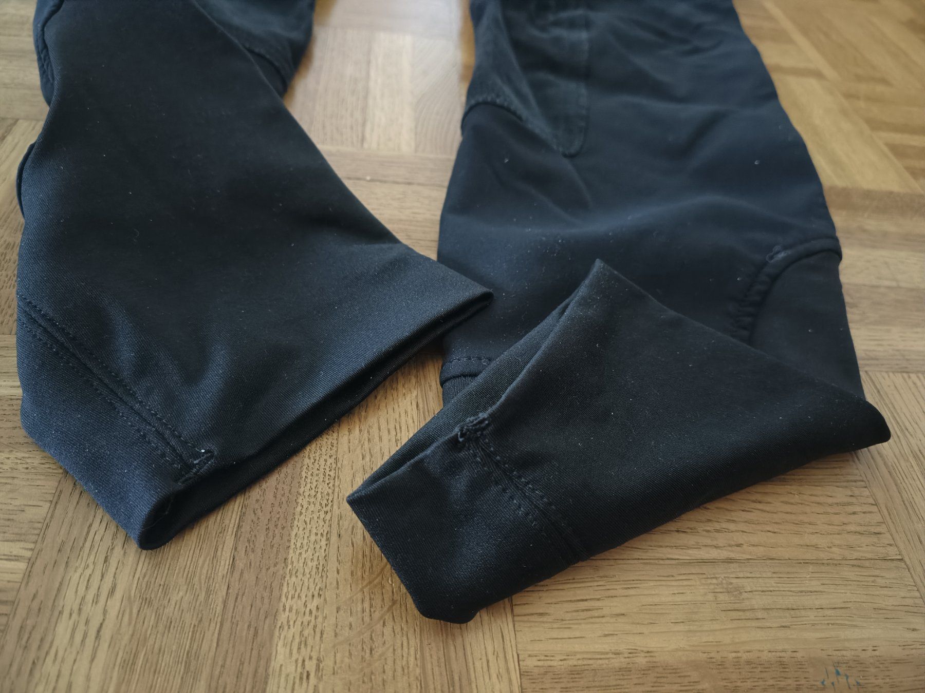 Felix Bühler Pantaloni: Felix Bühler Softshell Reithose Gr 84 schwarz – Usato da Oberhofen Thun'see venduto da cri_6md2 6