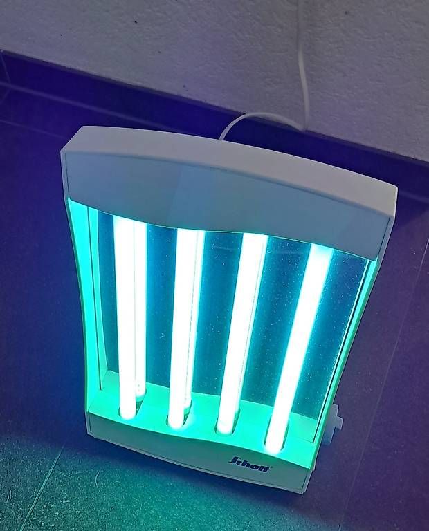 Solarium: Schott Gesichtsbräuner – Usato da Cham venduto da Danv40 3