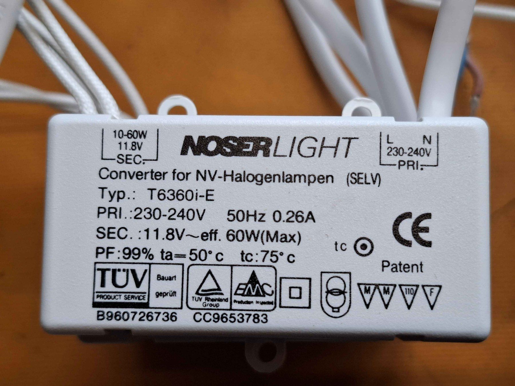 Lampadari & plafoniere: Niedervoltlampen Installations-Zubehör – Usato da Rüeterswil venduto da Boltserv 1