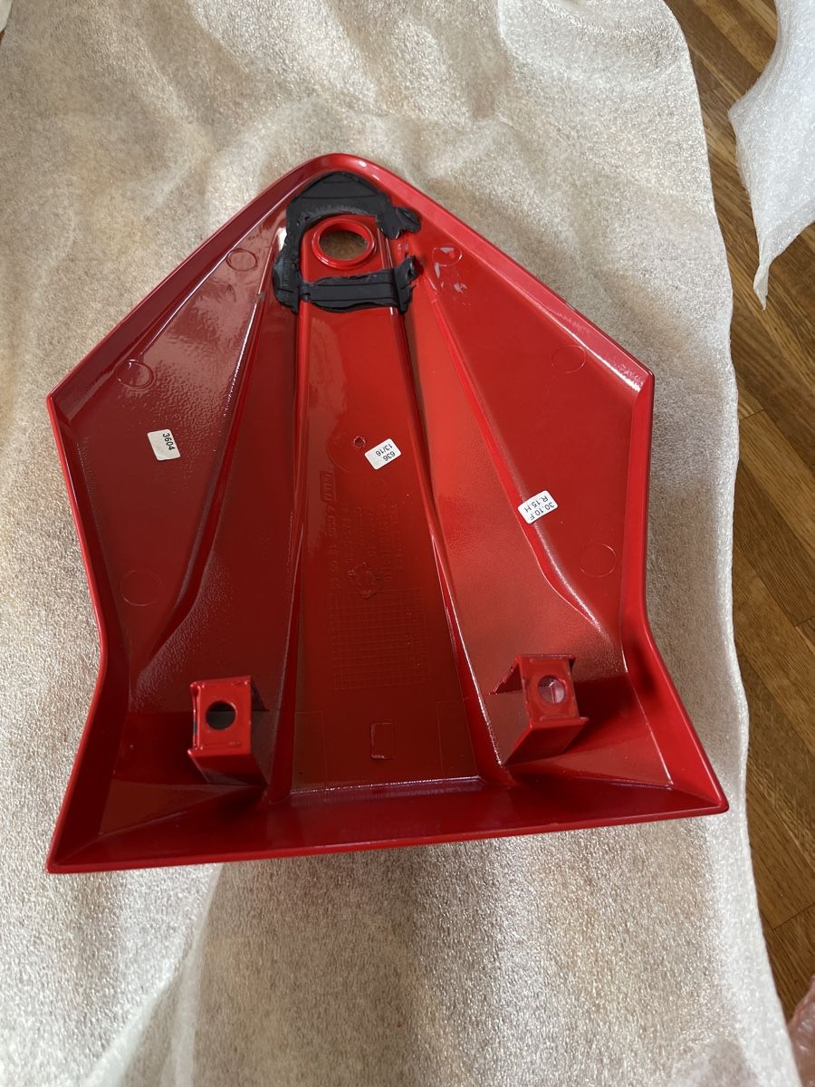 BMW Alle Motorradersatzteile: BMW Heckverkleidung rot – Neu und originalverpackt aus Hünenberg von fightlady 1