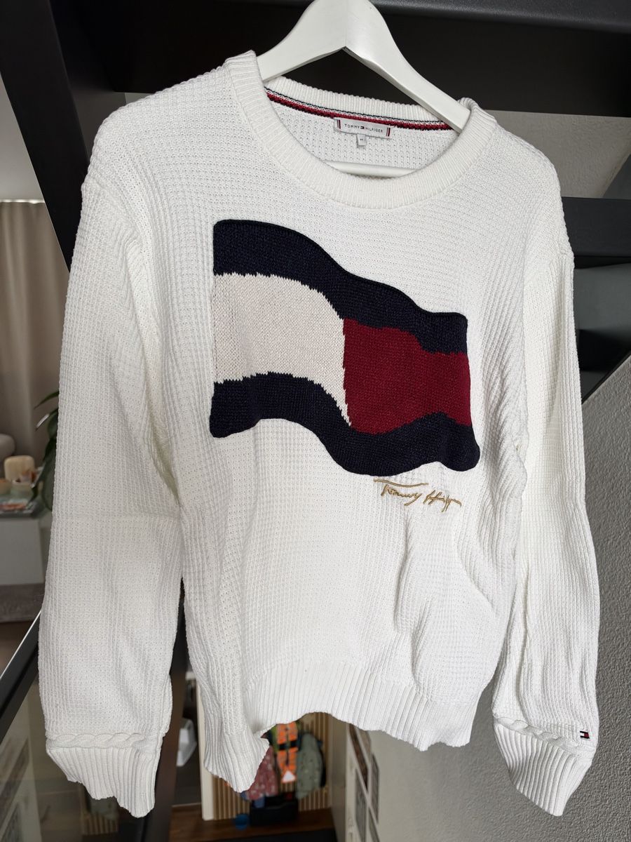 Tommy Hilfiger Pullover & Sweatshirts: Tommy Hilfiger Pullover weiss Grösse M  – Gebraucht aus Neunkirch von misach69