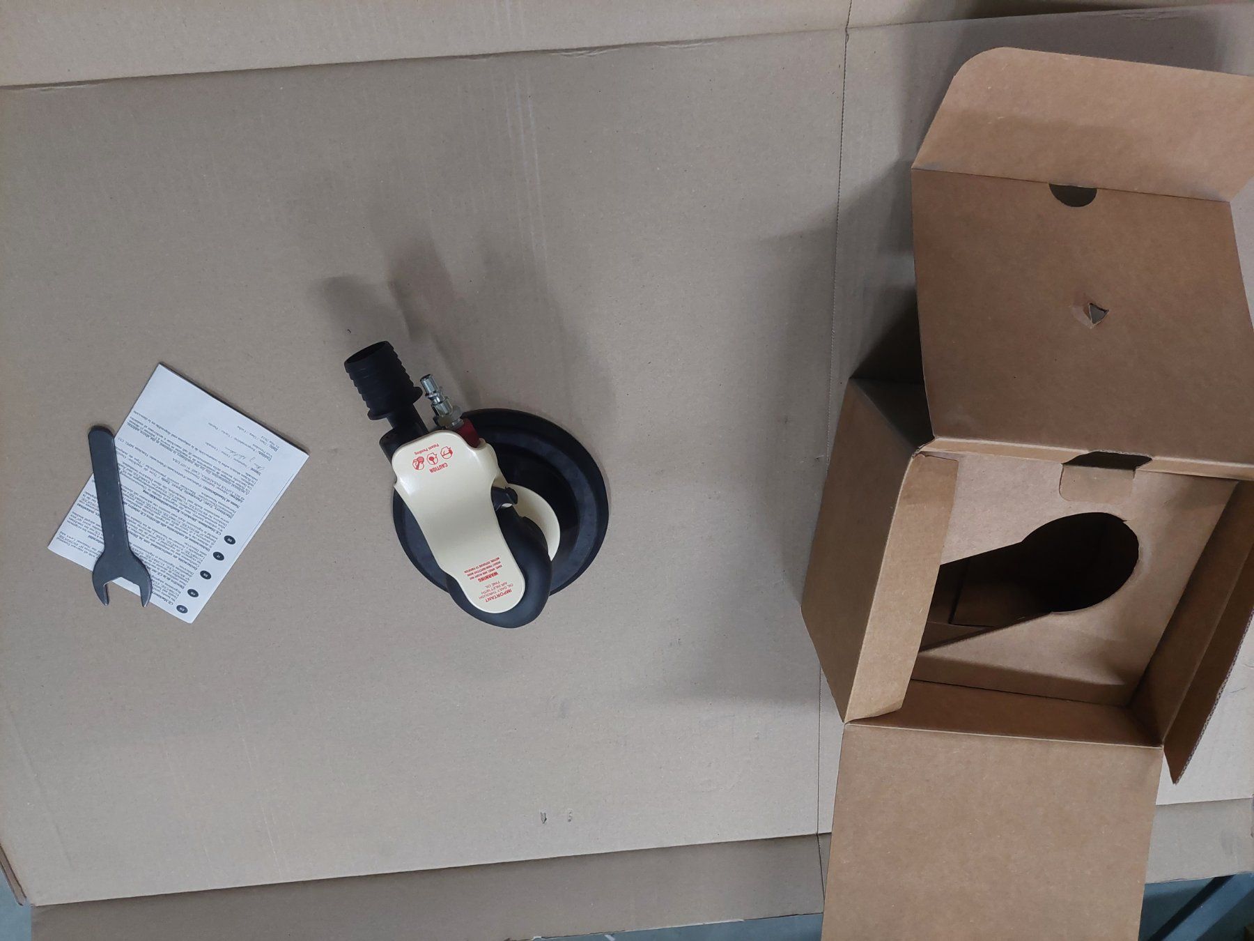 Smerigliatrici & Lucidatrici: Schleifmaschine D=150 mm – Usato da Regensdorf venduto da Zem003 2