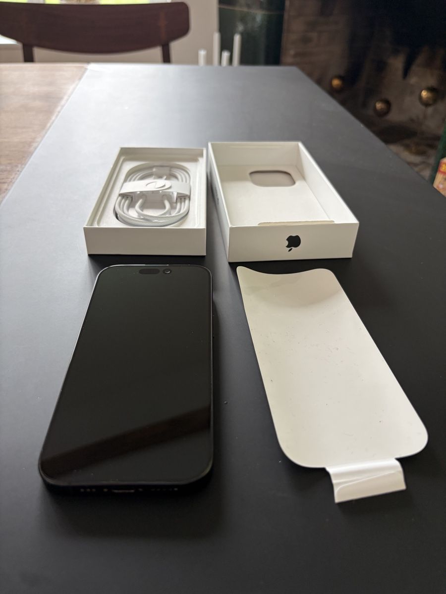 Apple Handys / Smartphones: iPhone 16 Pro 512 GB schwarz mit Apple Care+ – Gebraucht aus Arni AG von eiskoenig24