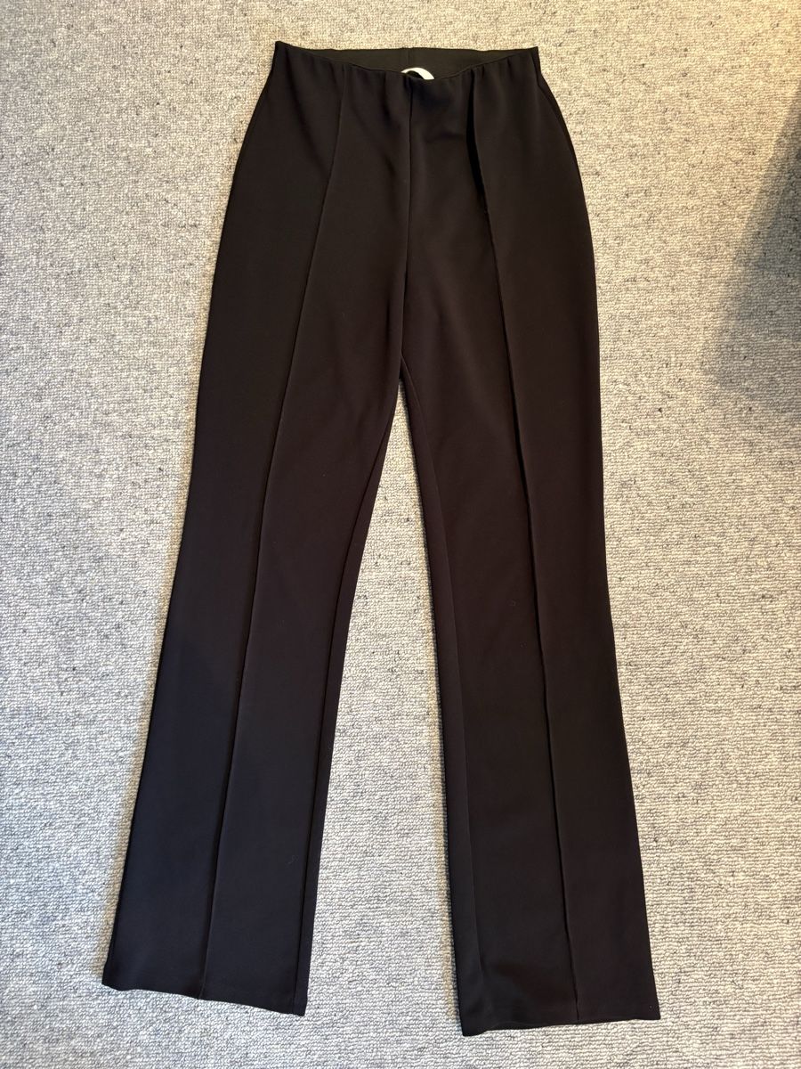 H&M Pantaloni: Schwarze Hose mit elastischem Bund, Gr. S – Usato da Ebertswil venduto da shushuj