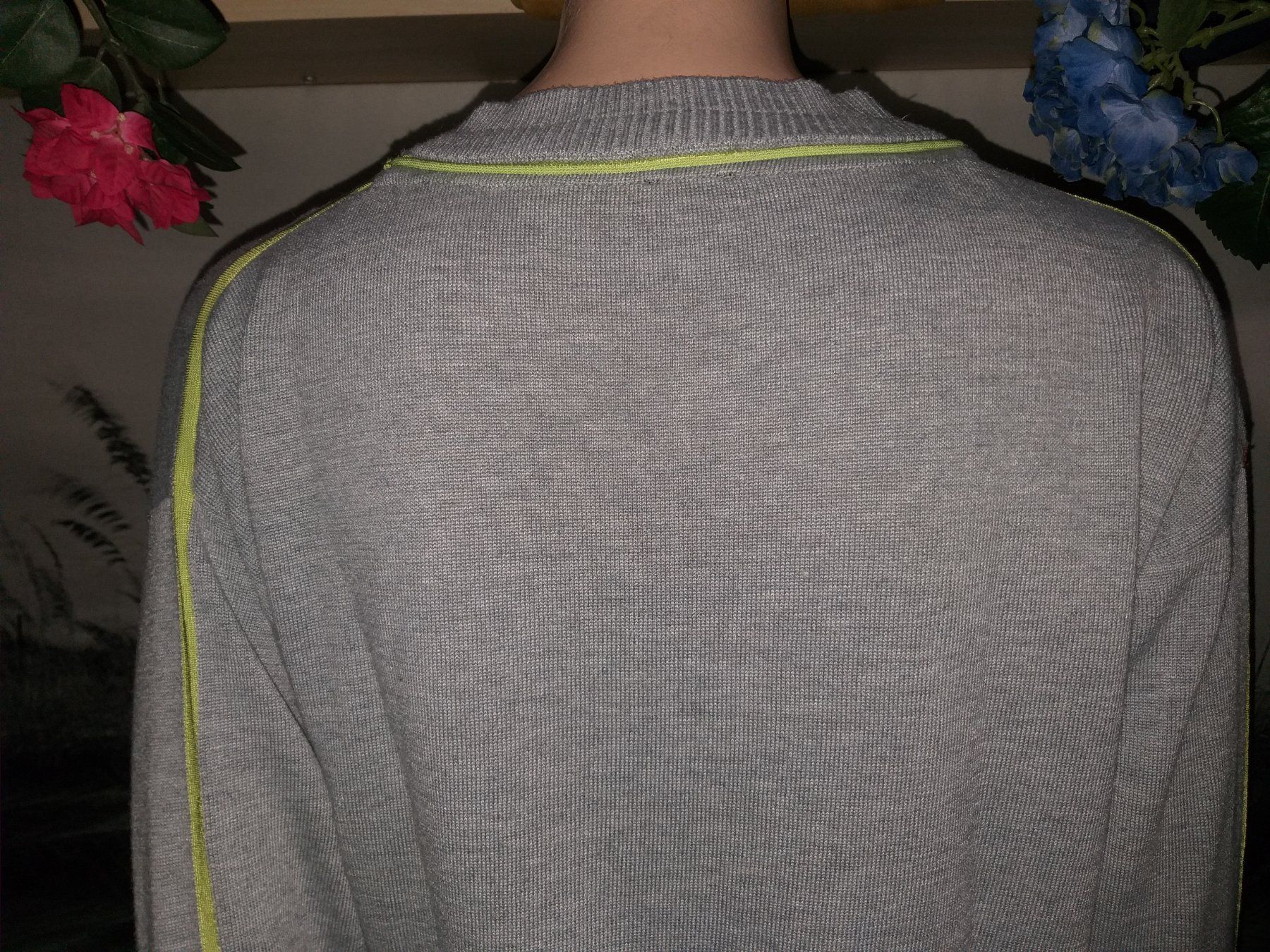 Guess Maglioni & Felpe: GUESS Pullover taille / Grosse S – Usato da Cossonay-ville venduto da Super-Price-Quality 8