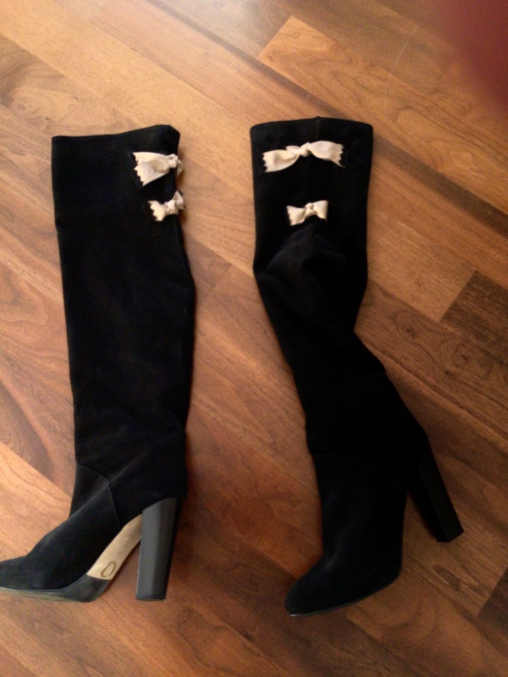 Scarpe da donna: Stiefel // JOUR Hochstiefel – Usato da Zürich venduto da ElarmariodeRuth 1
