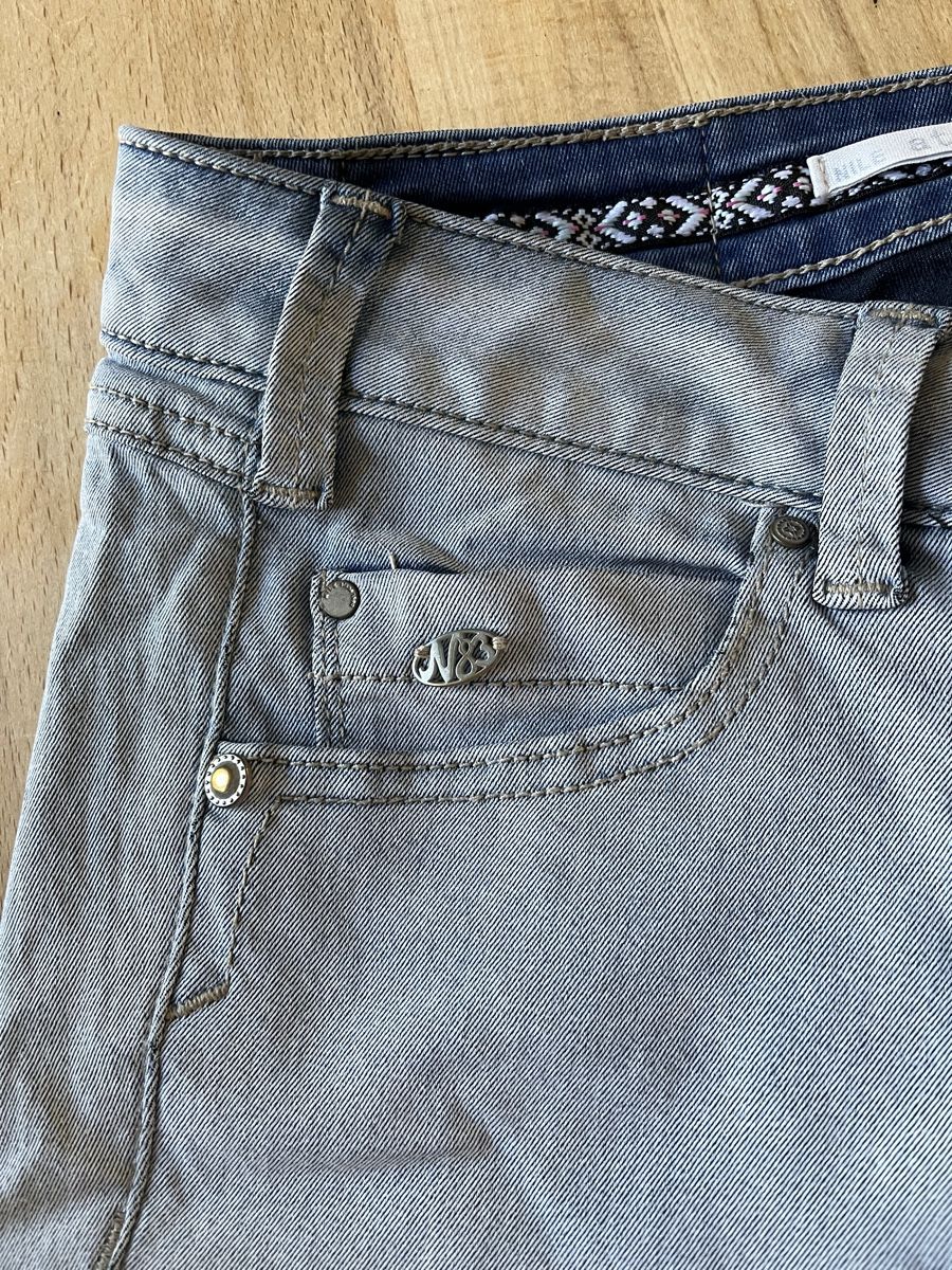 Nile Jeans: Nile Stretch Jeanshose gr.36 hellblaugrau – Usato da Rikon im Tösstal venduto da stupsi99 4