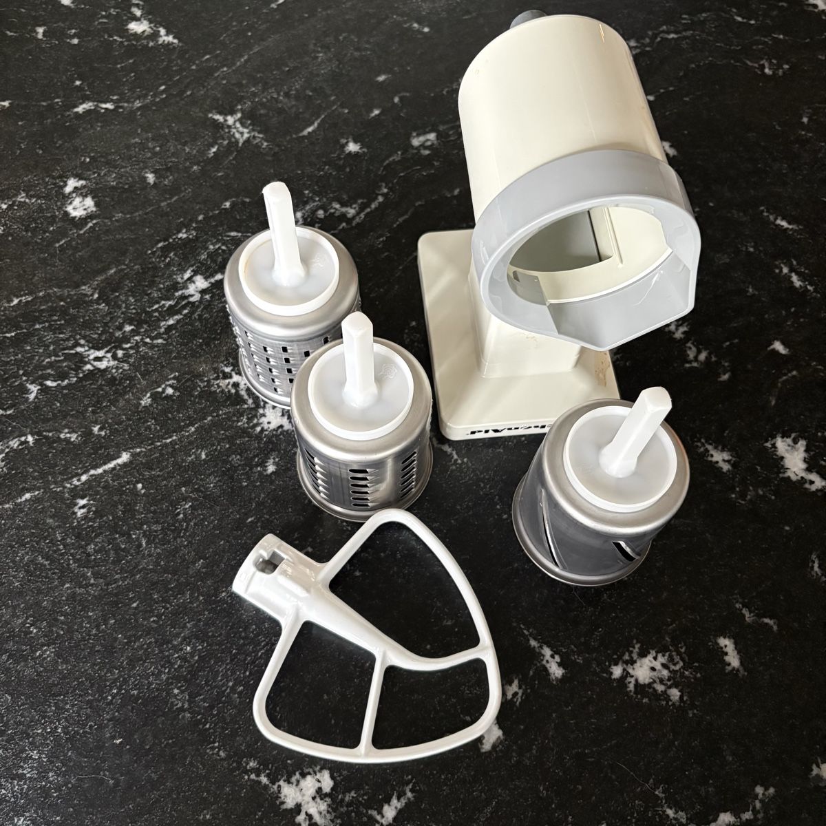 Kitchenaid Küchengeräte: Küchenmaschine Kitchenaid Artisan – Gebraucht aus Gstaad von steinergstaad 1