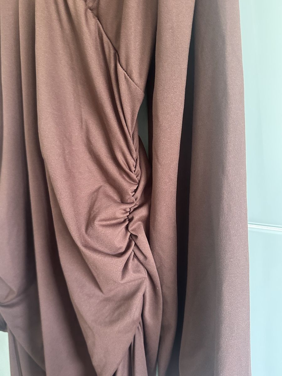 Vestiti: Dunkelbraunes Kleid, Gr. L, V-Ausschnitt – Nuovo (secondo la descrizione) da Schwarzhäusern venduto da alenaner 1