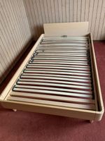 Holzbett mit Lattenrost, Buche hell, 120 x 200, Top Zustand!