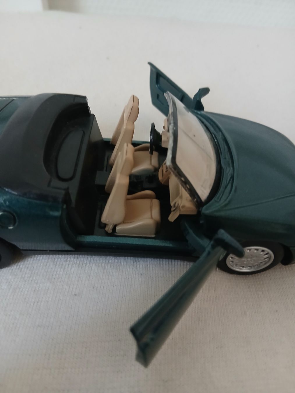 Alfa Romeo Modellini d'auto: Alfa Romeo model auto zum austelen  – Nuovo (secondo la descrizione) da Balsthal venduto da Marica75 5