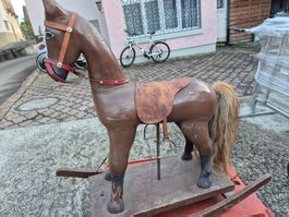 Schaukelpferd aus Massiv Holz 60 Jahre Alt