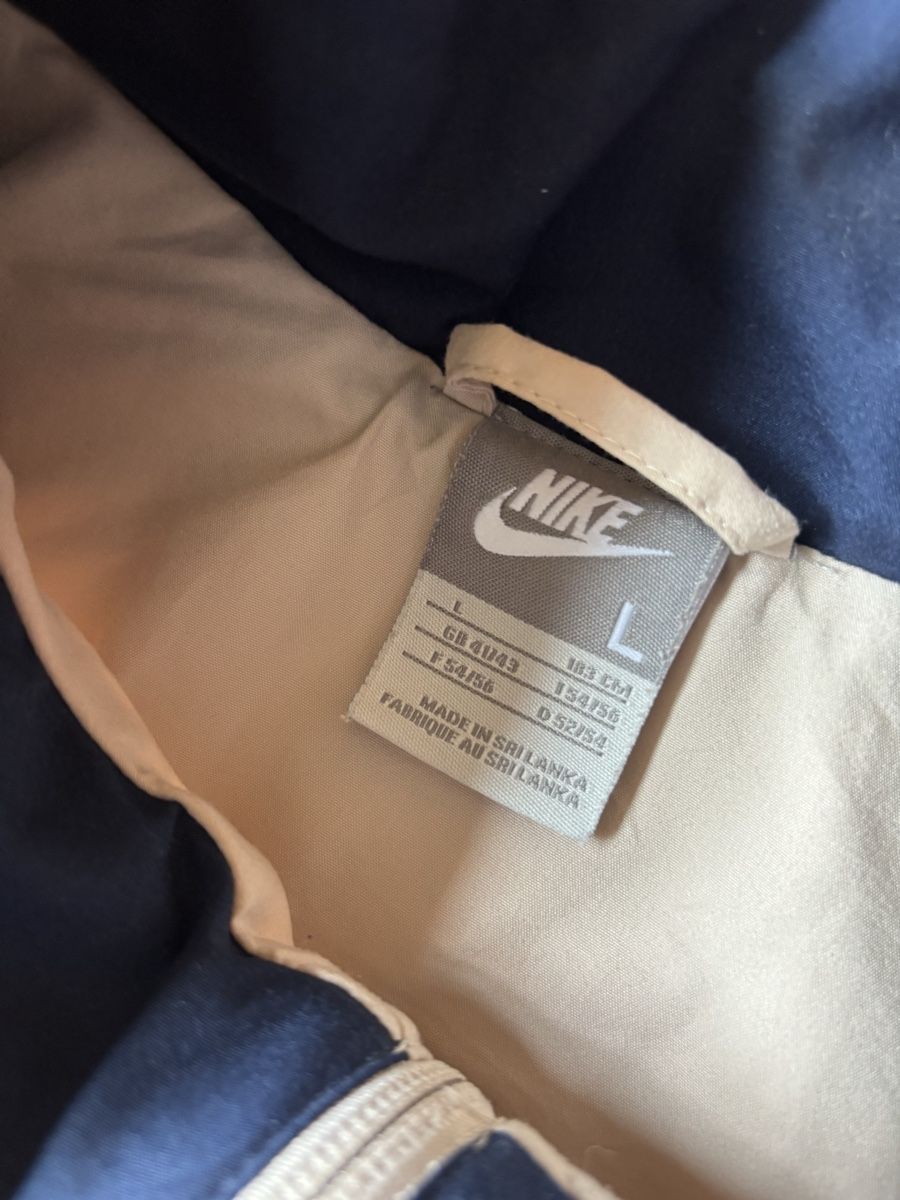 Nike Giacche: Nike Trackjacket / Jacke Beige Blau – Usato da Bern venduto da Lelixino 5