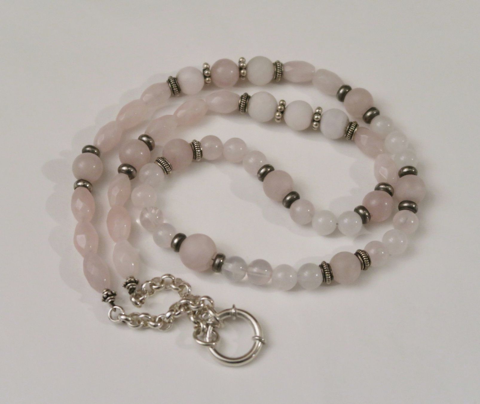 Catenine: Kette mit Rosenquarzperlen – Usato da Brittnau venduto da marlenestone 2