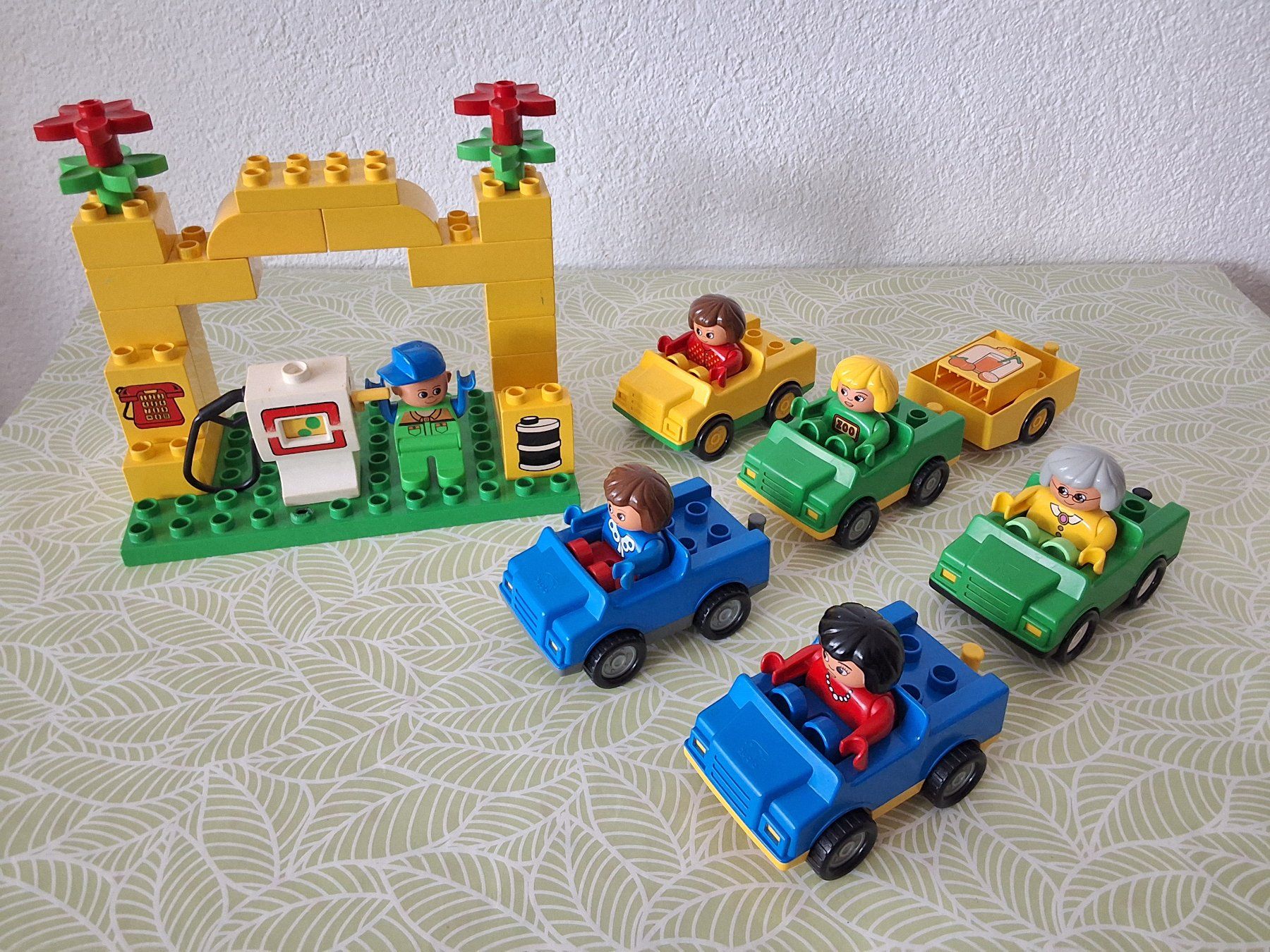 Lego Giocattoli: Lego Duplo Mädelsausflug – Usato da Liebefeld venduto da moony4blue
