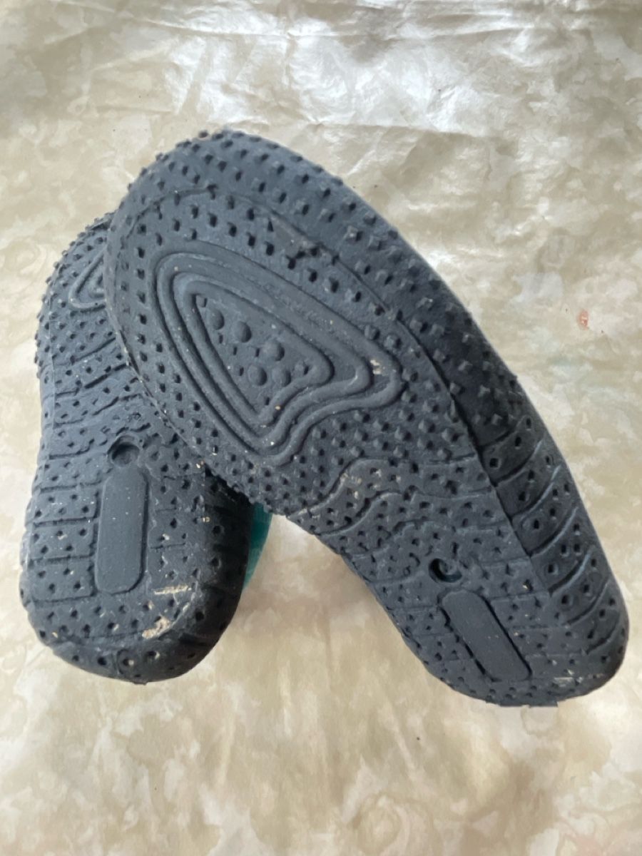 Scarpe per ragazzi: Wasserschuhe Gr. 25 – Usato da Gossau SG venduto da Snikitas 1