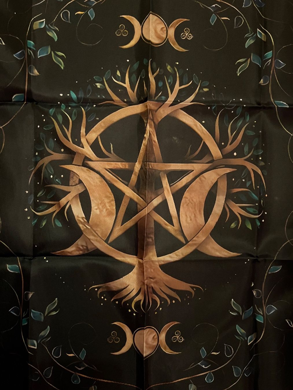 Tutte le decorazioni: Altartuch mit Pentagram und Lebensbaum – Nuovo e nell'imballaggio originale da Gams venduto da Mariawicca 1