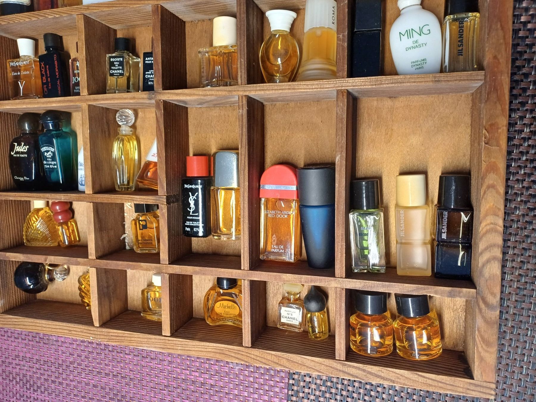 Flaconi: Vintage Parfume Flacons Sammlung – Usato da Bülach venduto da Horet 1