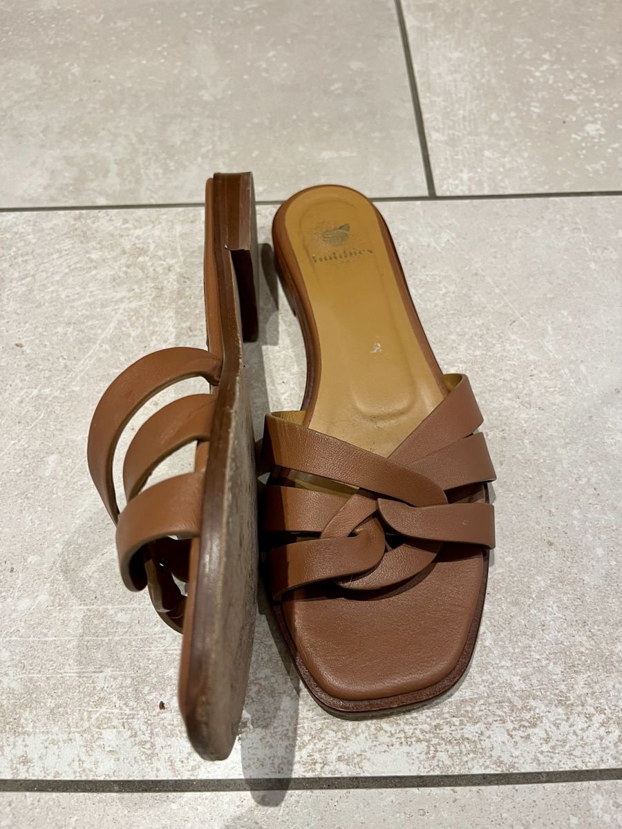 Bobbies Scarpe da donna: Bobbies Paris sandales en cuir taille 40 – Usato da Chéserex venduto da Jane_Lane 3