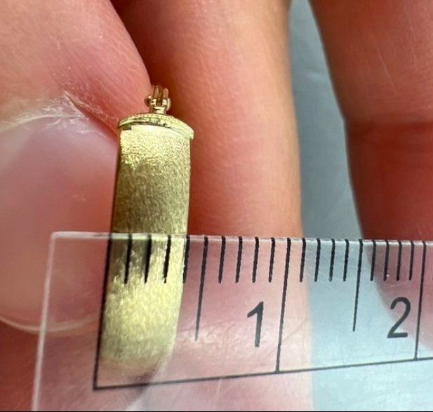 Ohrringe & -stecker: Wunderschöne Ohrringe aus 750er Gold – Neu (gemäss Beschreibung) aus Schlieren von ela_x7qh 8