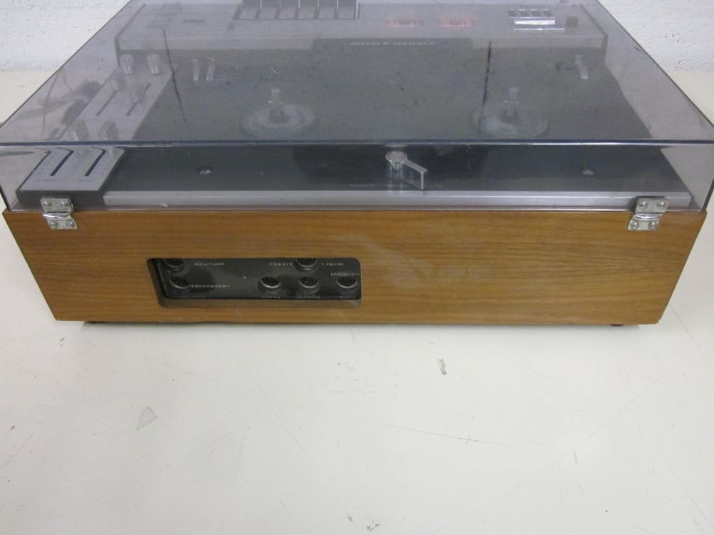 ANCIEN SEQUENCEUR AVEC lecteur de disquettes YAMAHA MDF2 non testé EUR
