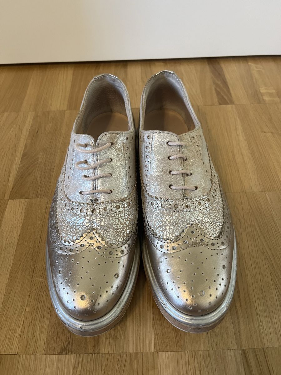 Scarpe da donna: Seven Signs Schuhe Gr. 37 – Usato da Zollikerberg venduto da LLV