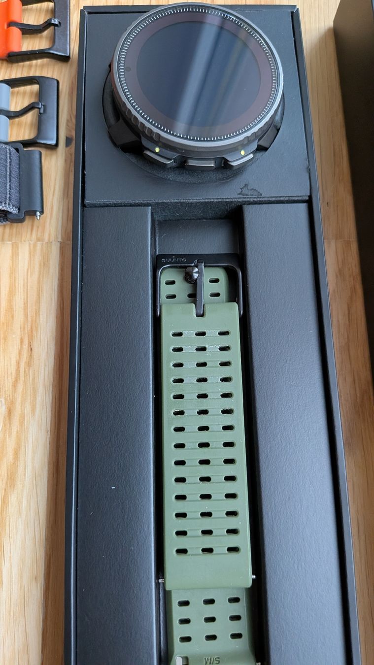 Suunto Montres: Suinto Vertical Titanium Solar – D'occasion à Zürich par Sloba29 2