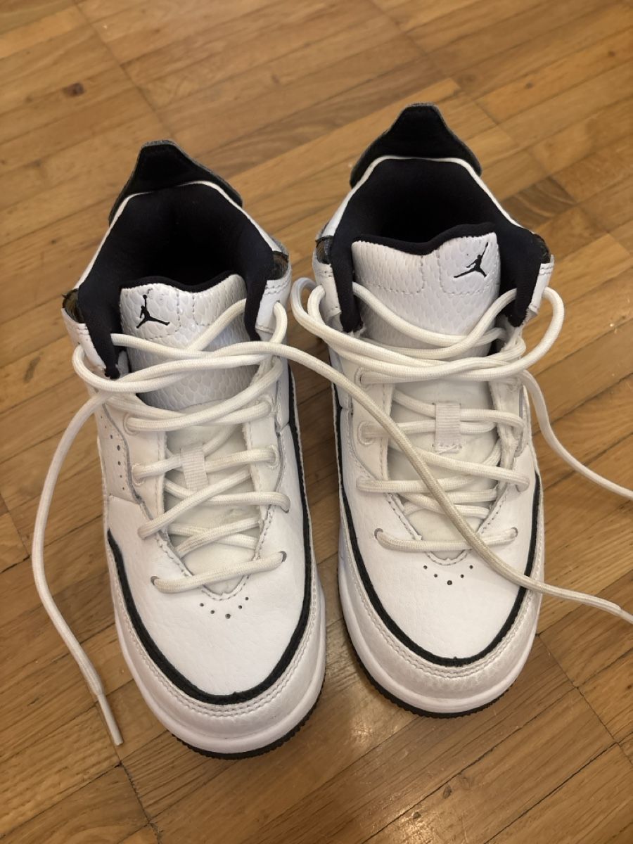 Jordan Schuhe für Jungen: Jordan Schuhe - Grösse 31 – Neu (gemäss Beschreibung) aus Buchs ZH von els_mgj9