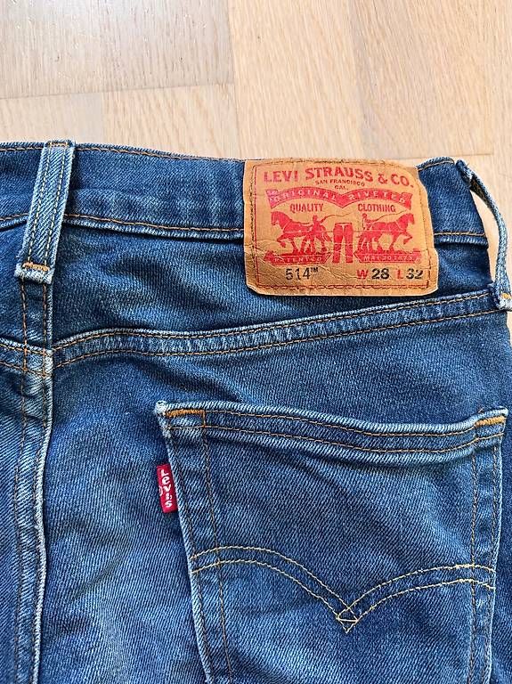 Levi's Jeans: Blaue Levis Jeans – Usato da Arlesheim venduto da dan_vv9f 2