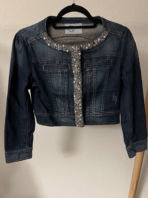 Giacche: Giacca jeans corta con cristalli – Nuovo (secondo la descrizione) da Luzern venduto da mic_99vf