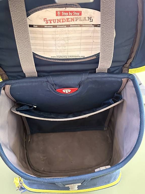 Step by Step Kindertaschen: Last minute Thek: hier ist dein Step by Step – Gebraucht aus Seuzach von YUMANI 1
