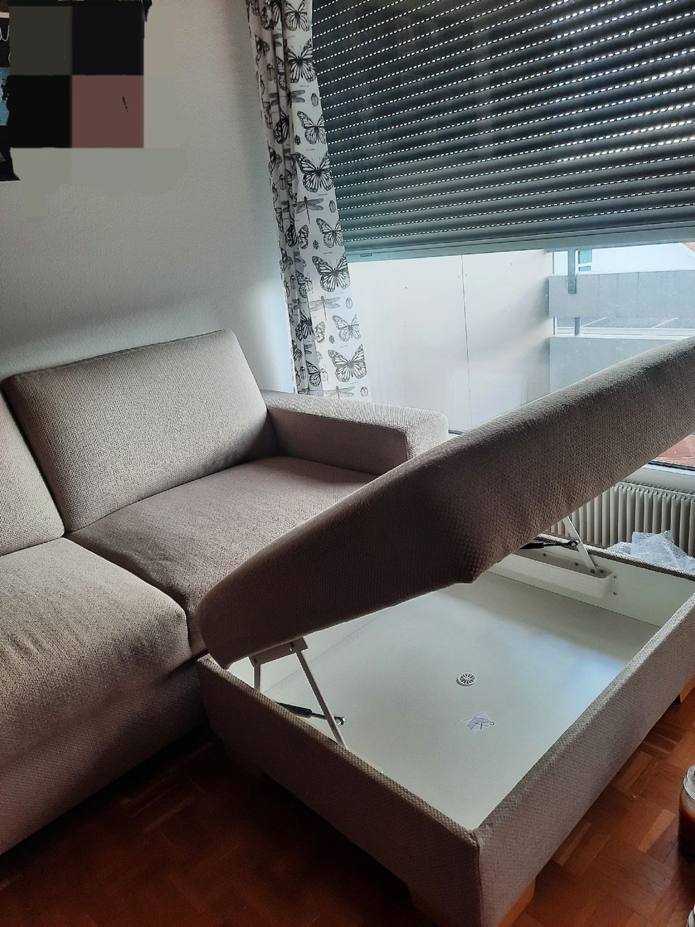 Ikea Sofas: IKEA Sörvallen 2er Sofa, mit Hocker, beige – D'occasion à Zuchwil par B0untyhunter 2