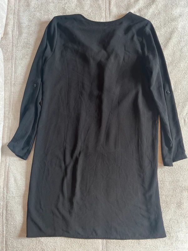 Zara Kleider: Robe Zara noire à lacets, élégante et confortable - Taille M – Gebraucht aus Lausanne von Stephaniesdressing 8