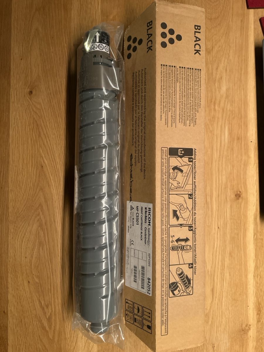 Ricoh Cartucce per stampanti & toner: Toner Black – Nuovo e nell'imballaggio originale da Oberwangen b. Bern venduto da Audiofisch 1