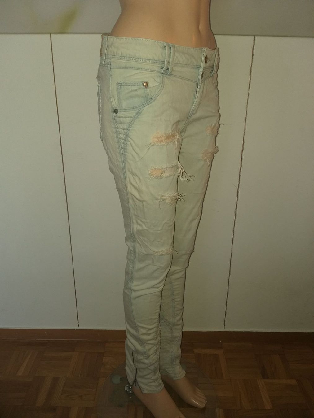 H&M Jeans: H&M Jeans SLIM REGULAR WAIST taille / Grosse 29 – Gebraucht aus Cossonay-ville von Super-Price-Quality 2