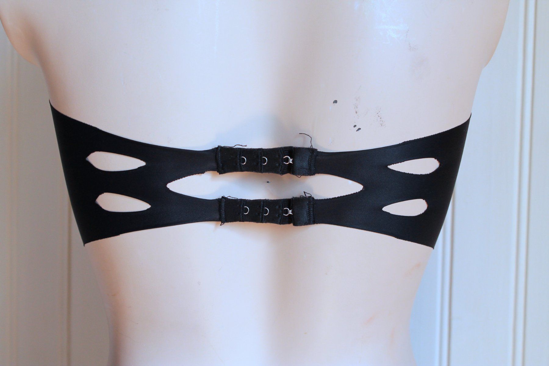 Altra biancheria intima: nahtloses BANDEAU BH / Bustier in Schwarz  32-36 – Usato da Rebstein venduto da QuasarVincent 2