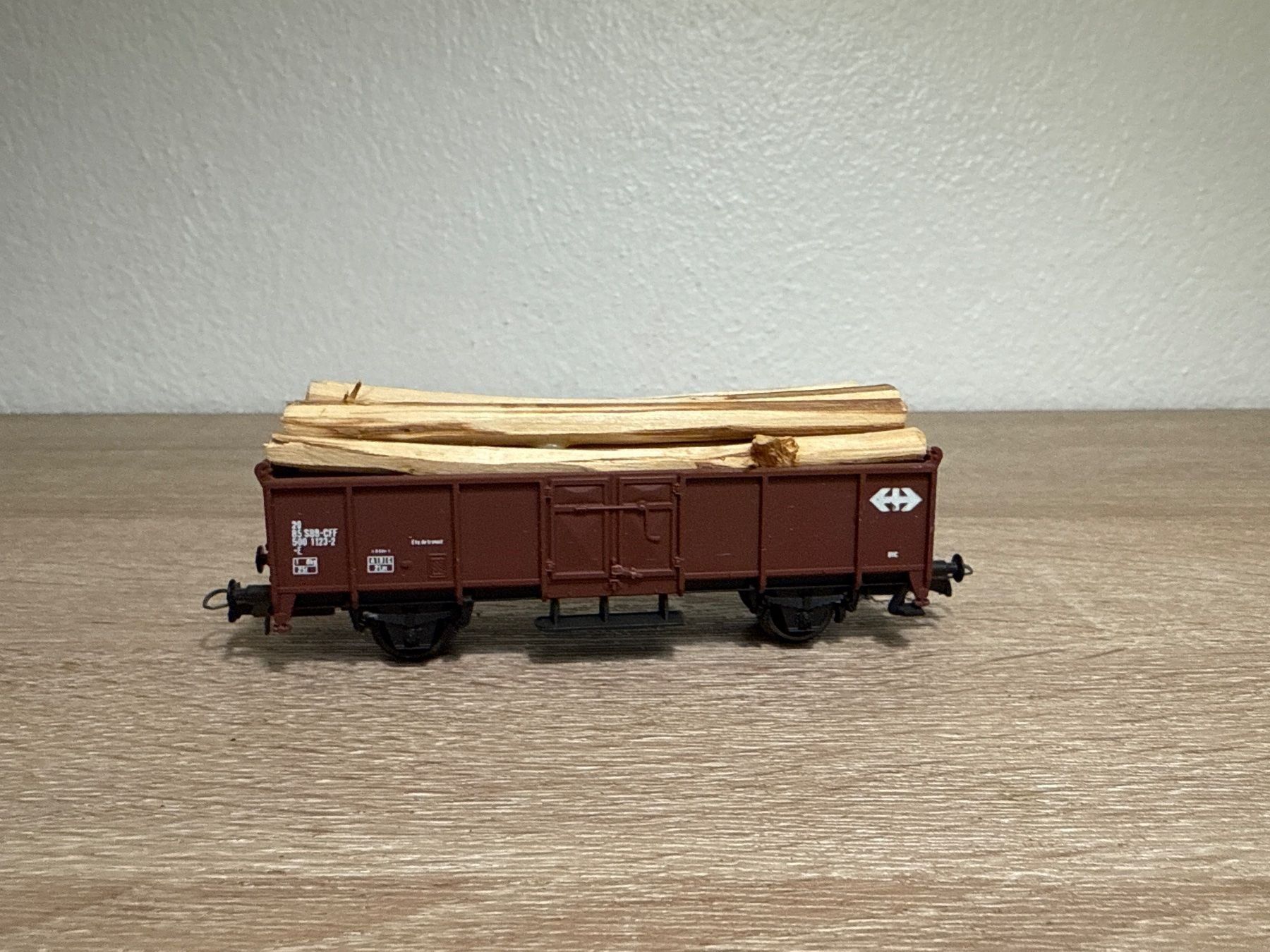 Lima Modellini di ferrovie: Lima Güterwagen SBB H0 (54) – Usato da St-Aubin-Sauges venduto da Lo_Go