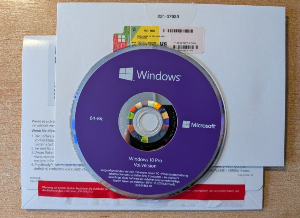 Microsoft Applications: Microsoft Windows 10 Pro 64-Bit DVD OEM NEUF – Neuf (Voir description) à Cernier par Poussetofiol