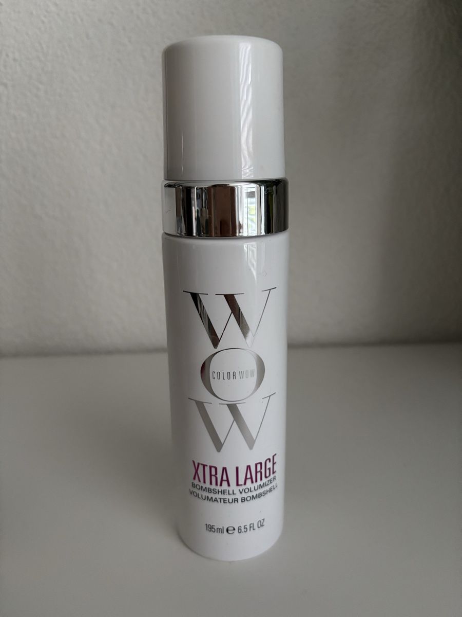 Altro per la cura del corpo: Color Wow Xtra Large Bombshell Volume Mousse 195ml – Usato da Bülach venduto da Karuna