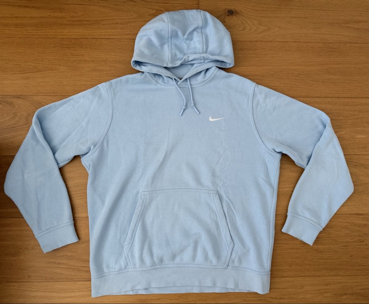 Nike Maglioni & Felpe: Nike Hoodie – Usato da Niedergösgen venduto da Lifestyle-85