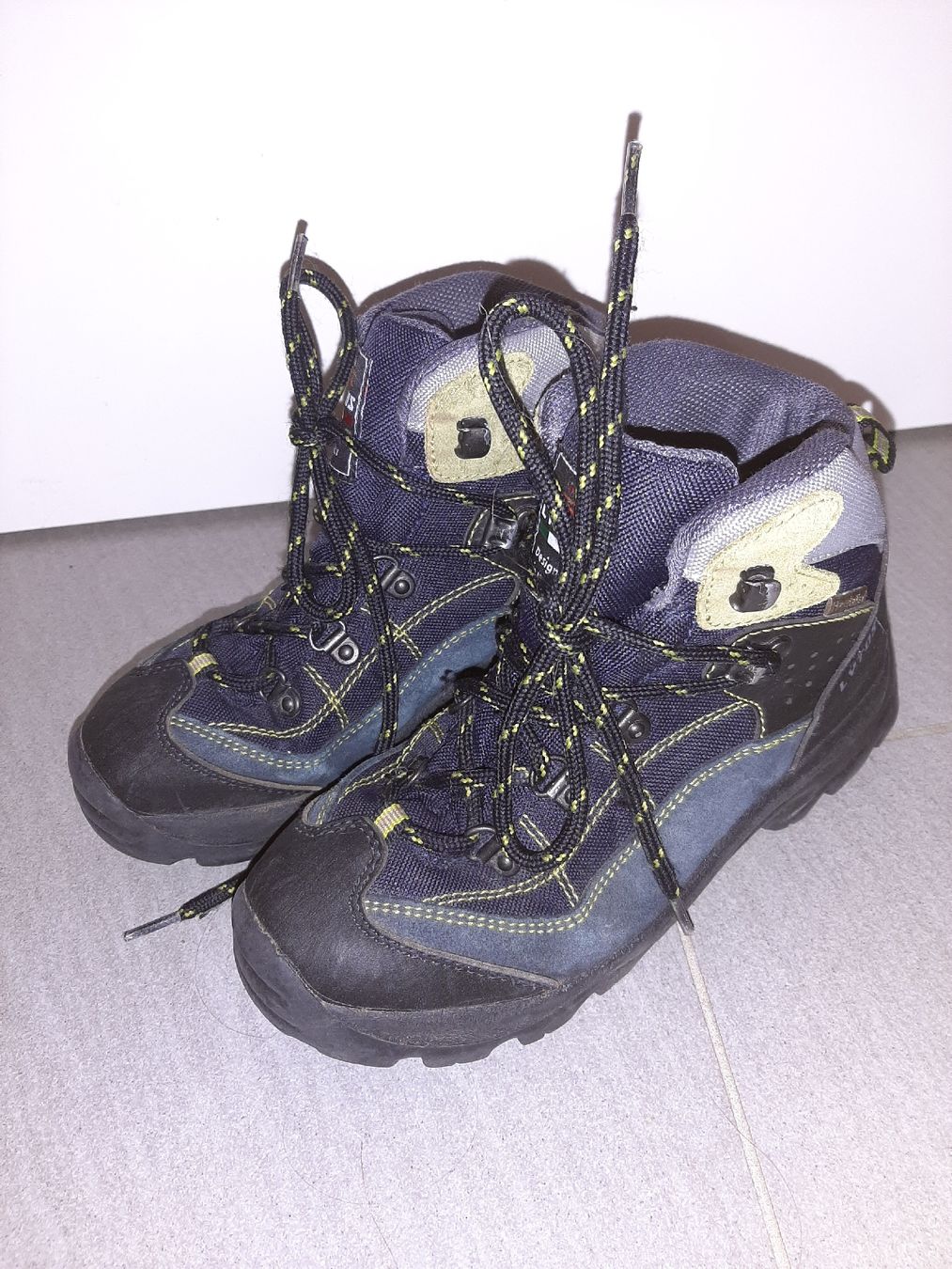 Scarpe per ragazzi: Wanderschuhe Lytos blau Grösse 35  – Usato da Mettmenstetten venduto da Naedu11