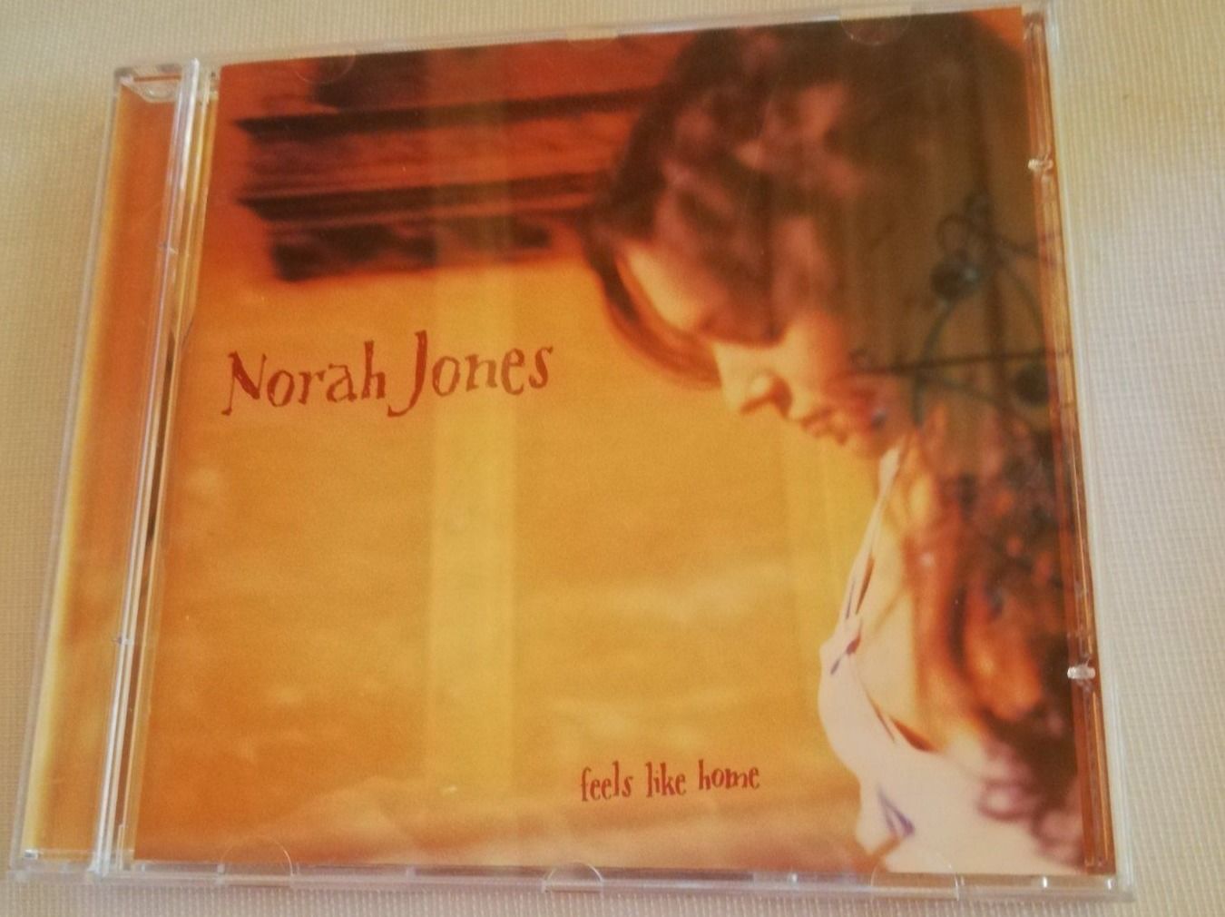 CD: NORAJ JONES - FEELS LIKE HOME – Usato da Bern venduto da Vinylsound.ch