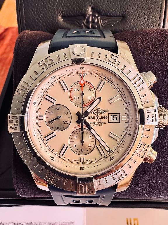 Breitling Montres: Breitling Avenger ll – D'occasion à Hölstein par vorru 1