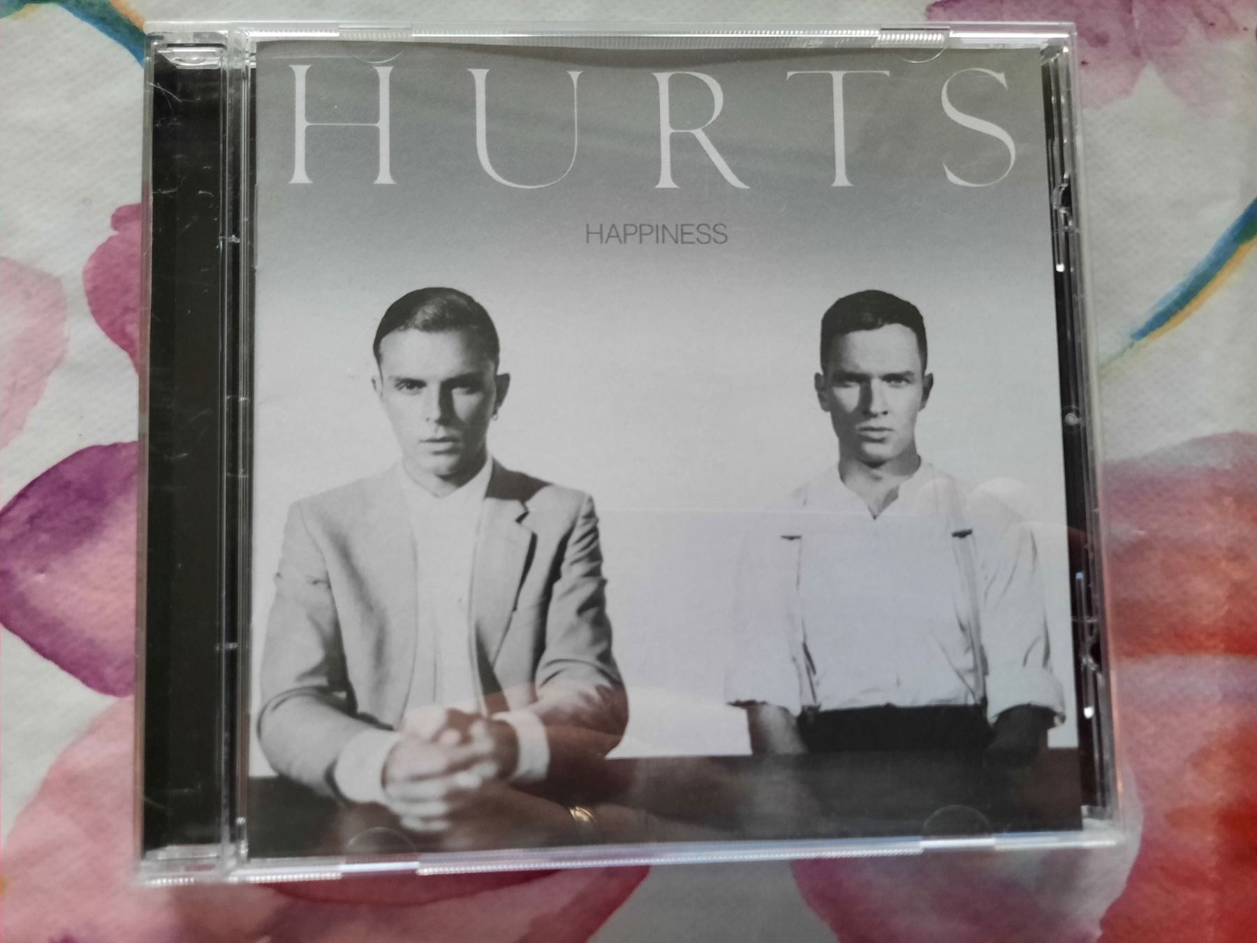 CDs: CD Hurts -Happiness – D'occasion à Pully par bro_n52j