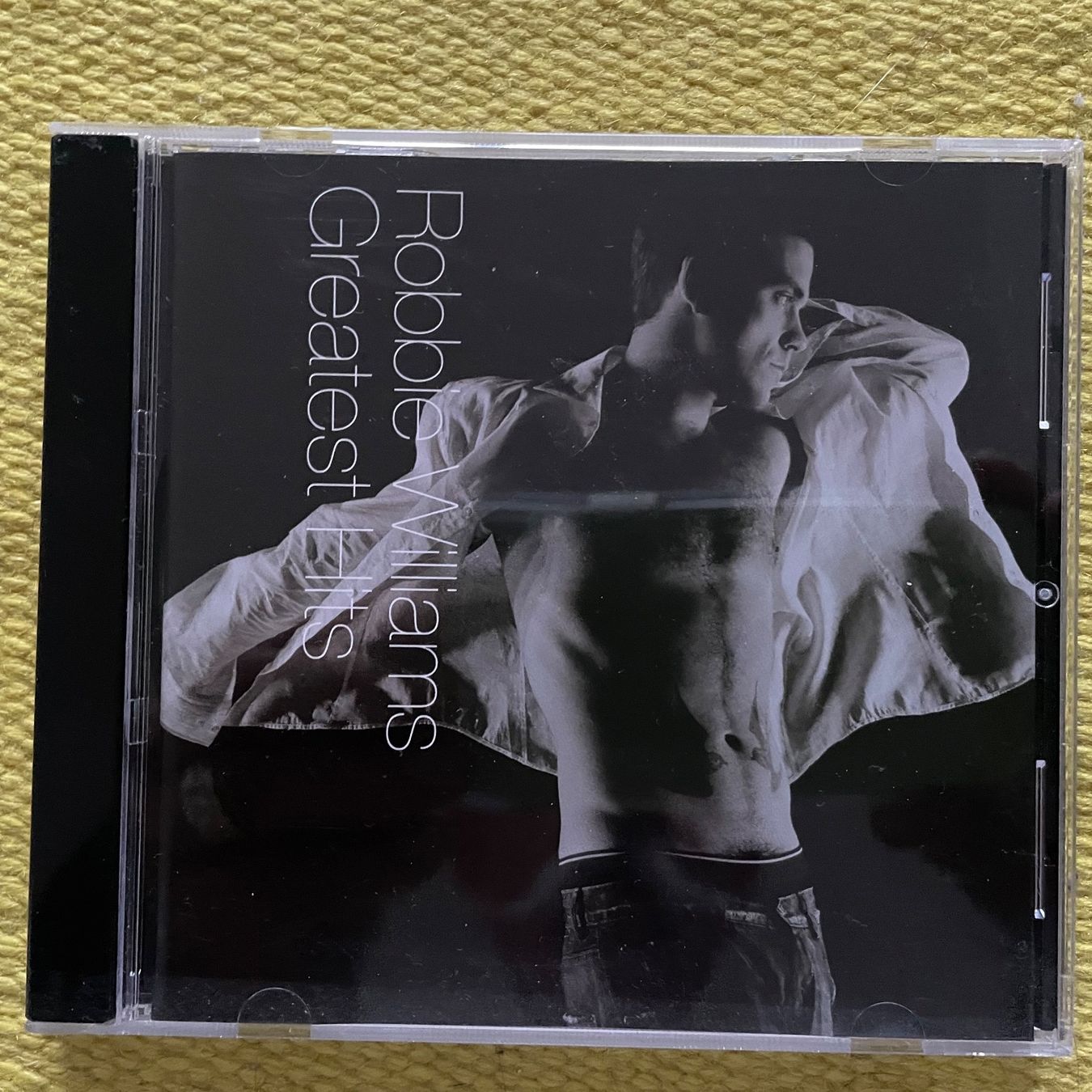 CD: ROBBIE WILLIAMS-GREATEST HITS – Usato da Rorschacherberg venduto da CD-Roli
