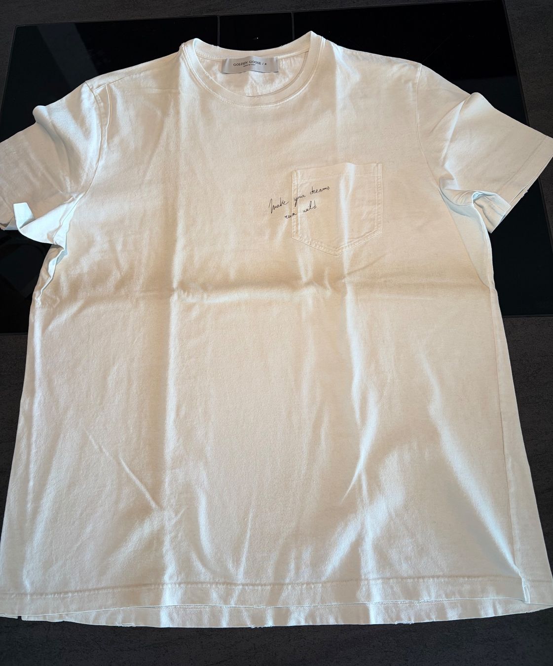 Golden Goose T-shirt: T-Shirt GG – Usato da Nürensdorf venduto da metropolitans