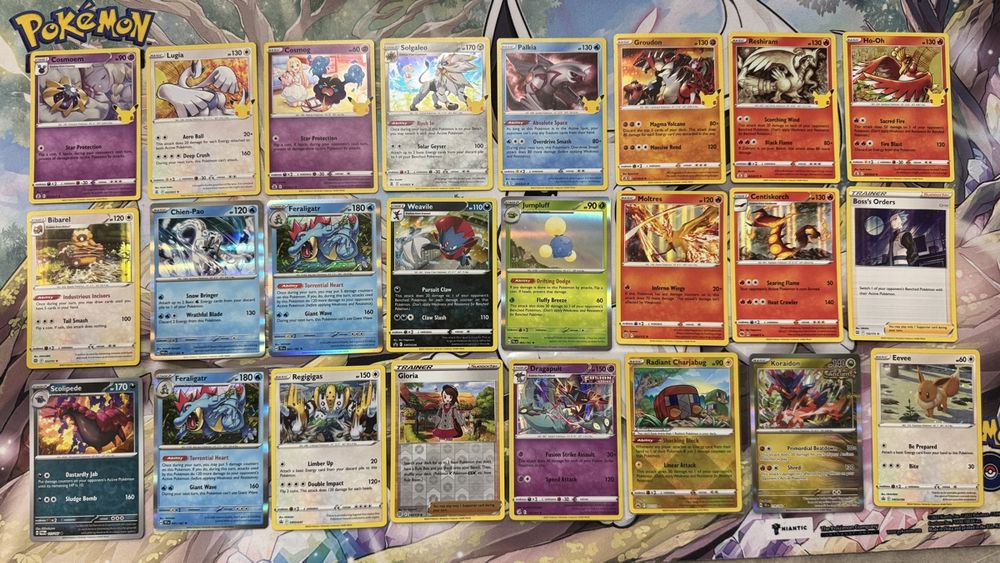 50 Pokémon Karten Deutsch - Inkl. 5 Holo Glitzer & 5 Reverse Holo Karten