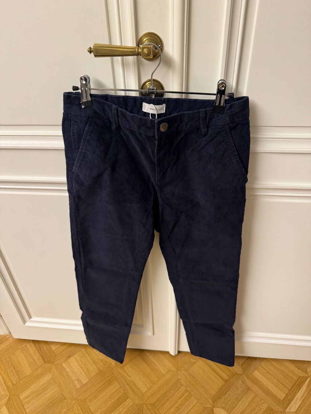 Mango Pantaloni: Pantalon Mango T12 ans velours – Usato da Conches venduto da chn_hgl6